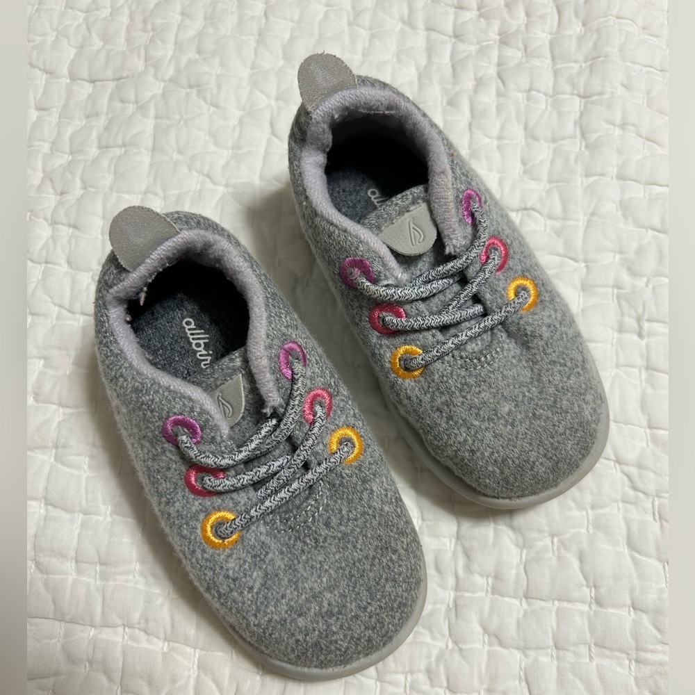 ALLBIRDS Toddler Smallbirds Wool Runner Size 6